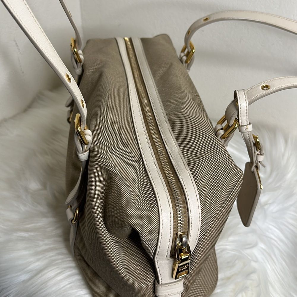 💯Authentic Prada Canapa Logo Handbag🍀 - Picture 3 of 17